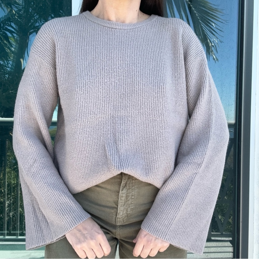 Gray Ribbed Soft Sweater M